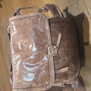 THE SAK LEATHER VENTURA BACKPACK/CROSSBODY.   #7380